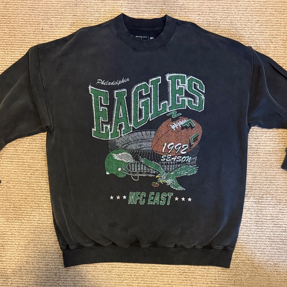 Abercrombie & Fitch Black and Green Crewneck Sweater